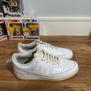 Nike men court vison low white size 8.5
